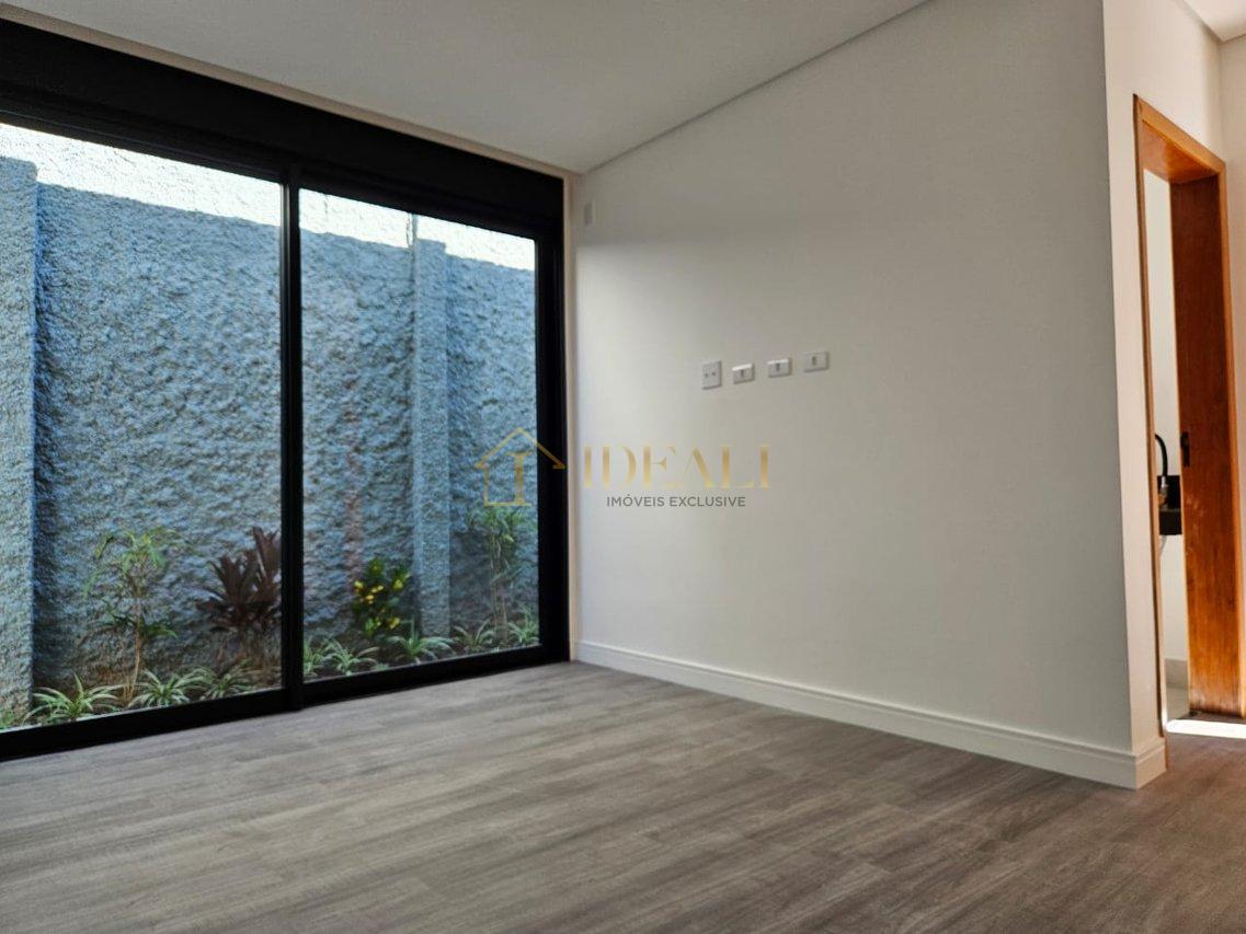 Pronta para morar!!! Casa à venda , 235 m² por R$ 1.800.000,00 Rua Guarujá Atibaia - 