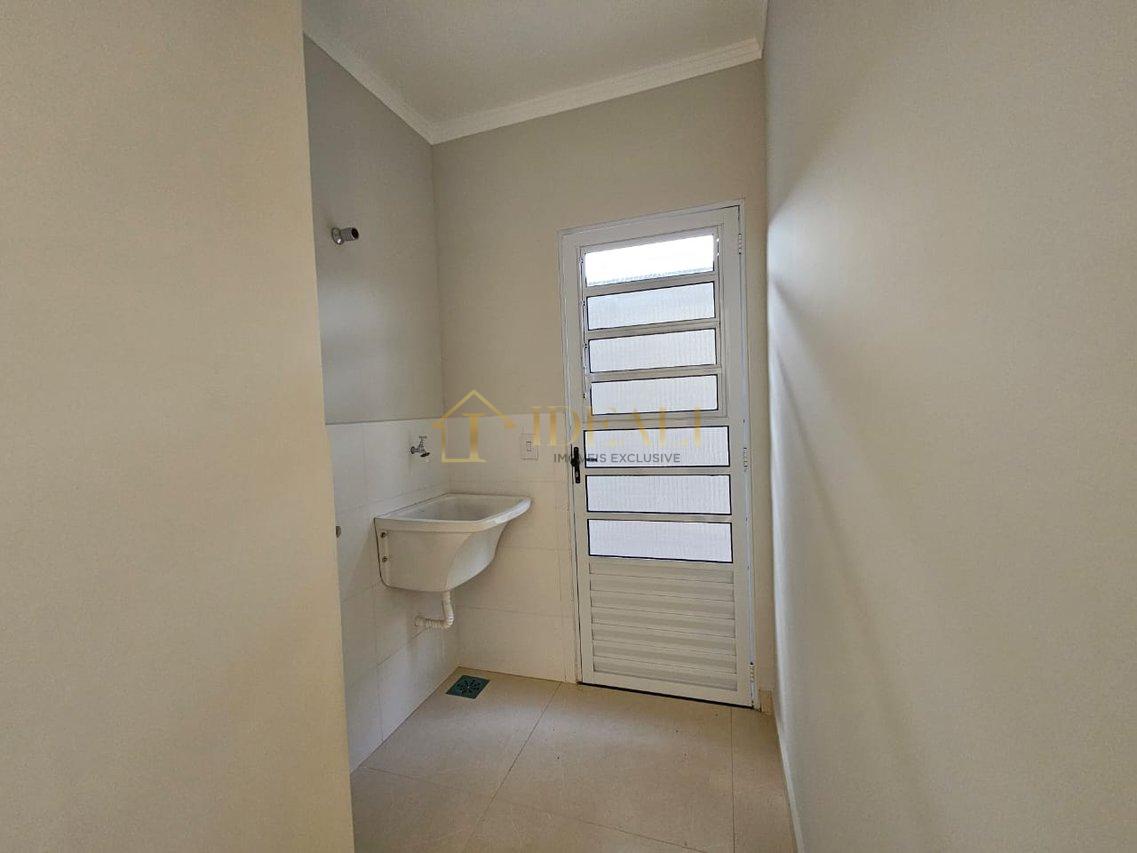 Oportunidade!!! Casa à venda por R$ 740.000,00 - Atibaia - 