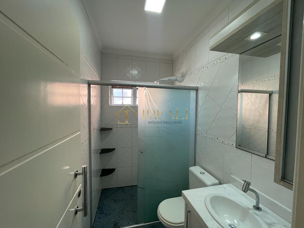 EXCEPCIONAL CASA EM CONDOMINIO FEHCADO DE MAIRIPORÃ COM VISTA PARA REPRESA - Mairiporã - 
