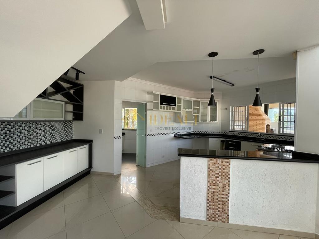 EXCEPCIONAL CASA EM CONDOMINIO FEHCADO DE MAIRIPORÃ COM VISTA PARA REPRESA - Mairiporã - 