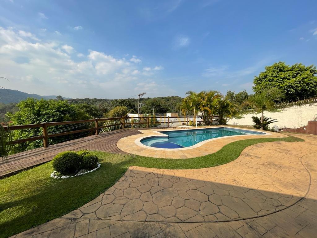 EXCEPCIONAL CASA EM CONDOMINIO FEHCADO DE MAIRIPORÃ COM VISTA PARA REPRESA - Mairiporã - 