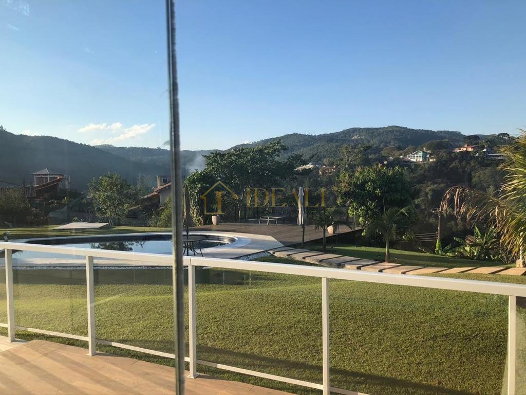 Casa a venda em condomínio com maravilhosa vista - Mairiporã - 