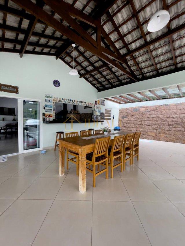 Casa a venda em condomínio com maravilhosa vista - Mairiporã - 
