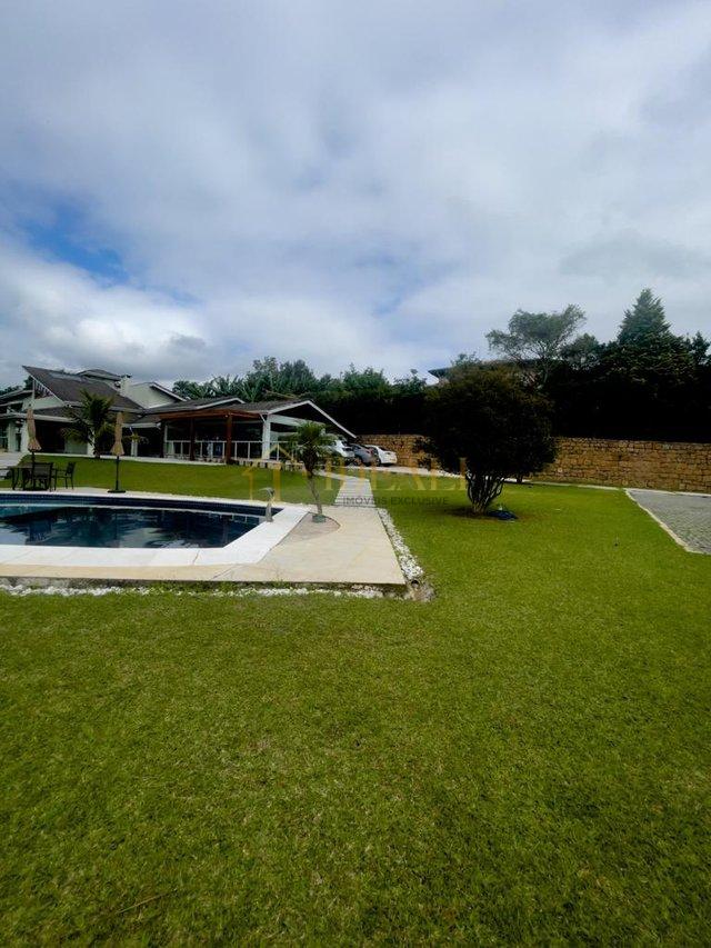 Casa a venda em condomínio com maravilhosa vista - Mairiporã - 