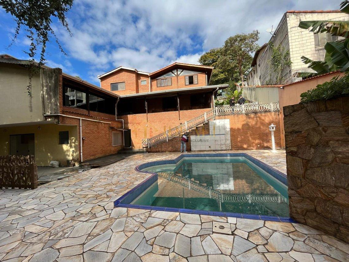 Oportunidade casa com piscina no PQ. Petrópolis Mairiporã - Mairiporã - 