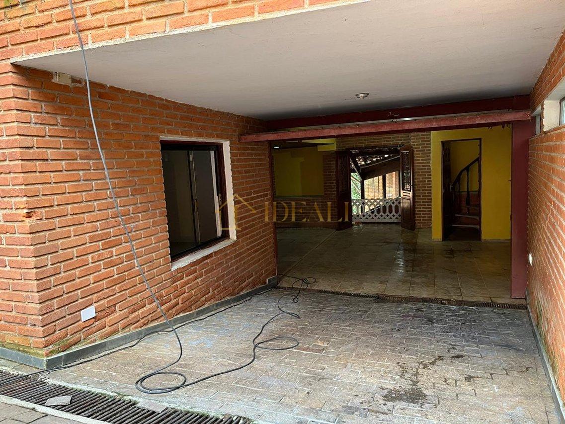 Oportunidade casa com piscina no PQ. Petrópolis Mairiporã - Mairiporã - 
