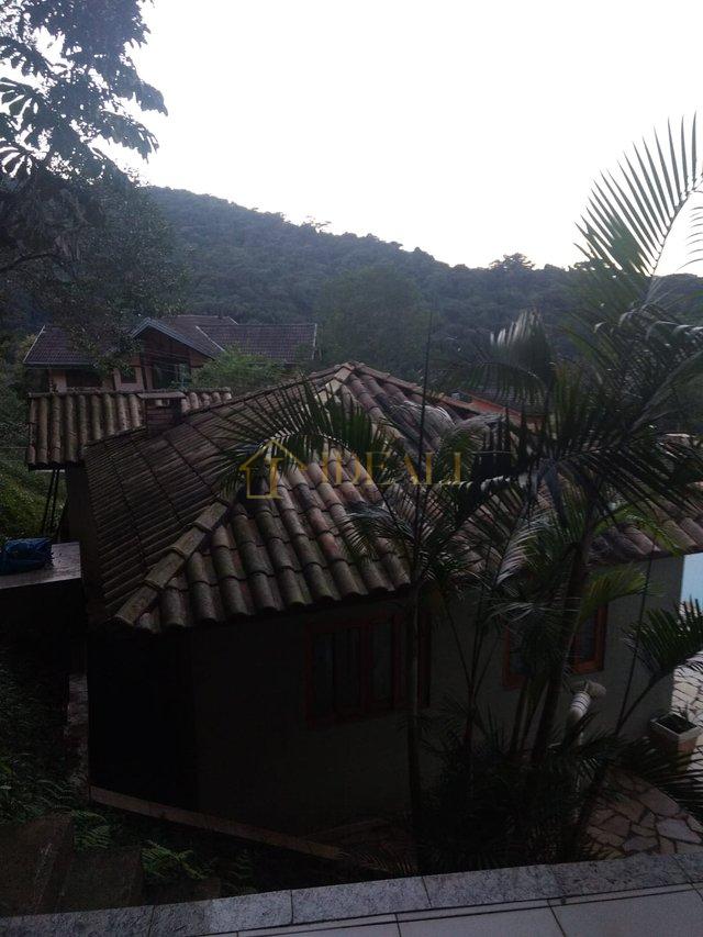 Linda casa com vista espetacular em Mairiporã - Mairiporã - 