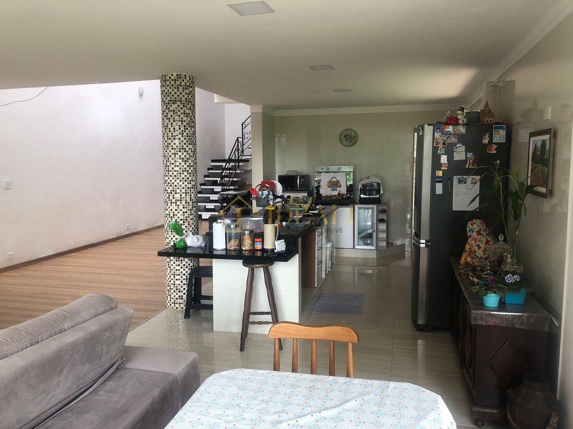Linda casa na Serra da Cantareira - Mairiporã - 