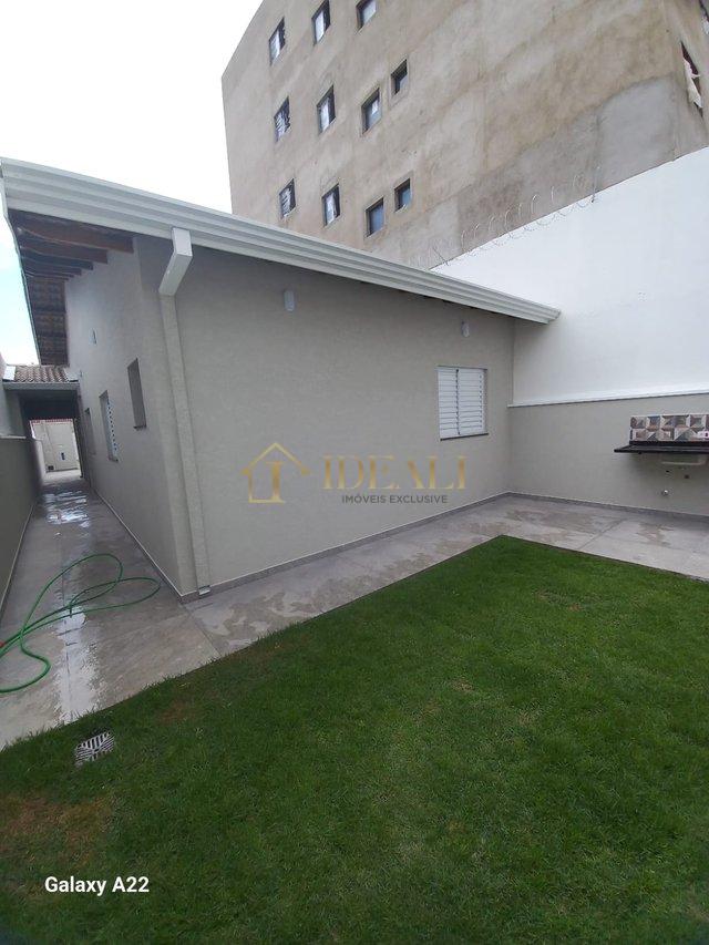 Casa Térrea com 3 dormitórios em Atibaia - Atibaia - 