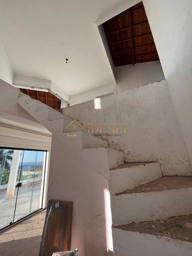 CASA À VENDA ( ALPES DE CAIEIRAS ) R$ 1.700.000,00 ACEITA FINANCIAMENTO - Caieiras - 