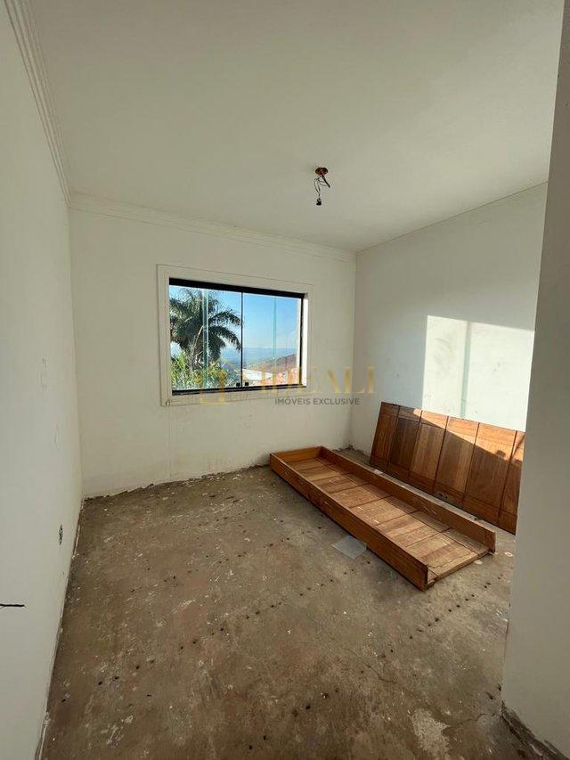 CASA À VENDA ( ALPES DE CAIEIRAS ) R$ 1.700.000,00 ACEITA FINANCIAMENTO - Caieiras - 