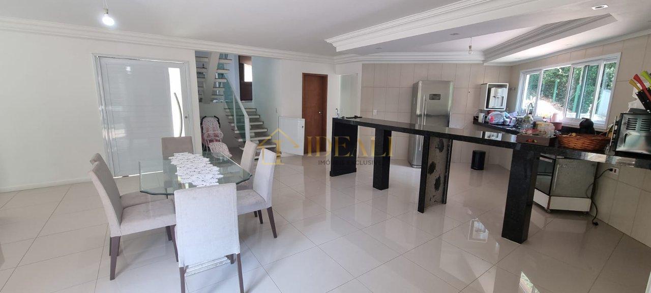 Linda Casa em condomínio na Serra da Cantareira - Mairiporã - 