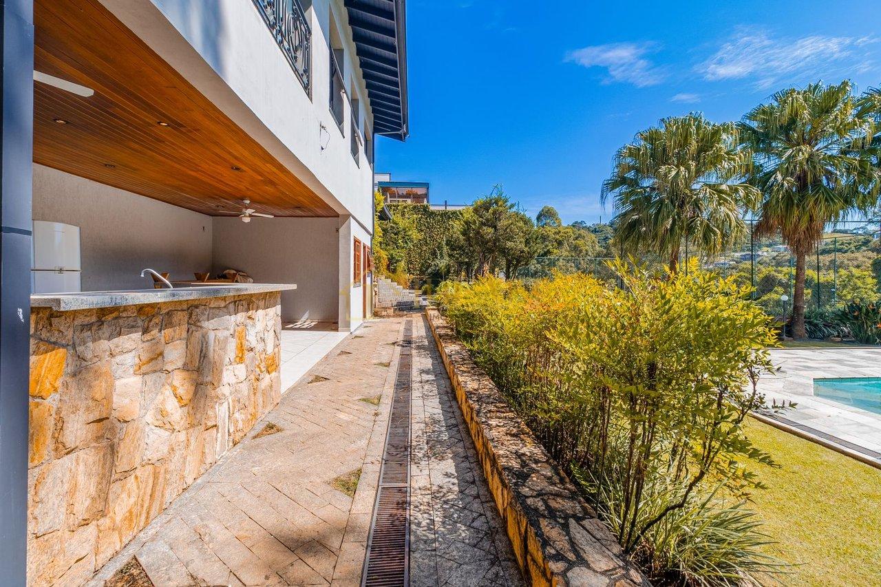 EXCEPCIONAL CASA A VENDA EM CONDOMINIO DE LUXO EM ATIBAIA Avenida Santana Atibaia - 