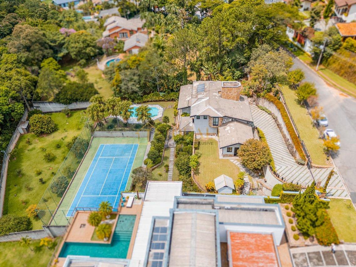 EXCEPCIONAL CASA A VENDA EM CONDOMINIO DE LUXO EM ATIBAIA Avenida Santana Atibaia - 
