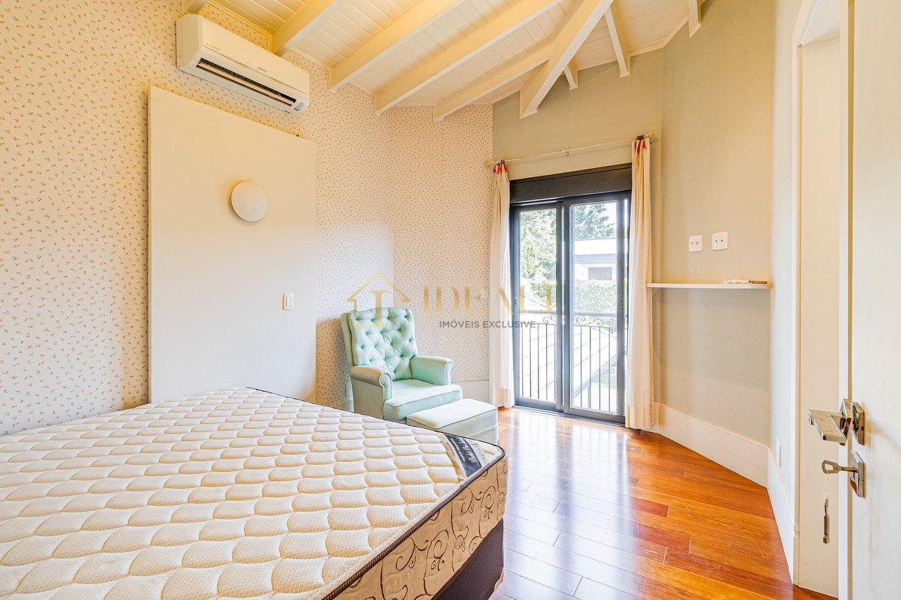 EXCEPCIONAL CASA A VENDA EM CONDOMINIO DE LUXO EM ATIBAIA Avenida Santana Atibaia - 
