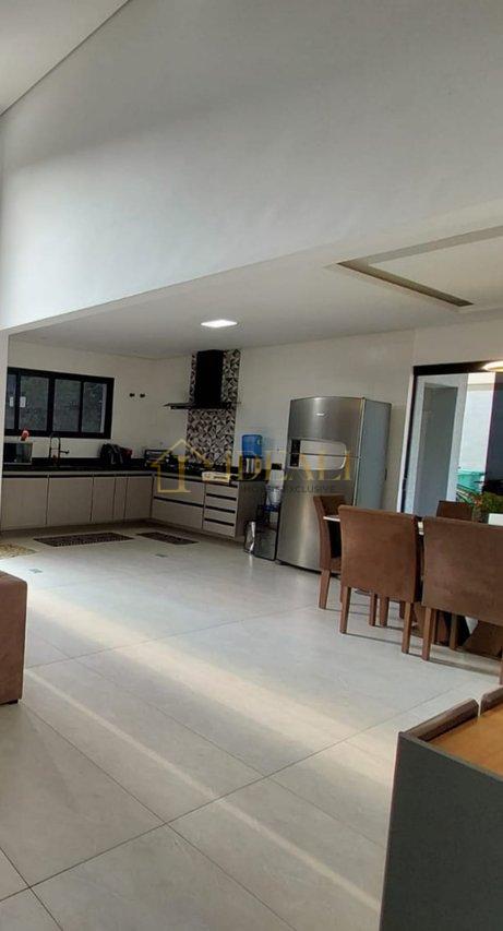 Maravilhosa Casa em condomínio em Atibaia - Atibaia - 