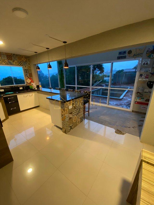 Venha Morar em Mairiporã, Apenas 20 Minutos de SP,  Casa com Piscina e Sauna - Mairiporã - 
