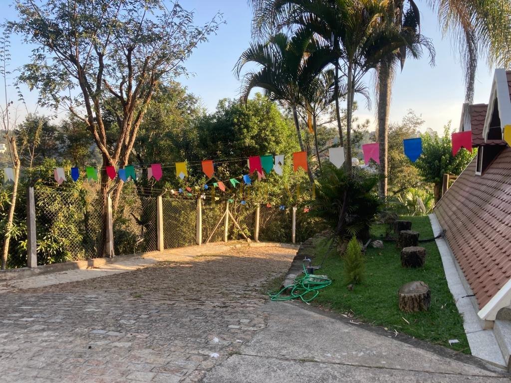 CHALÉ PARA VENDA EM CONDOMINIO FECHADO COM ACESSO A REPRESA DE MAIRIPORÃ - Mairiporã - 