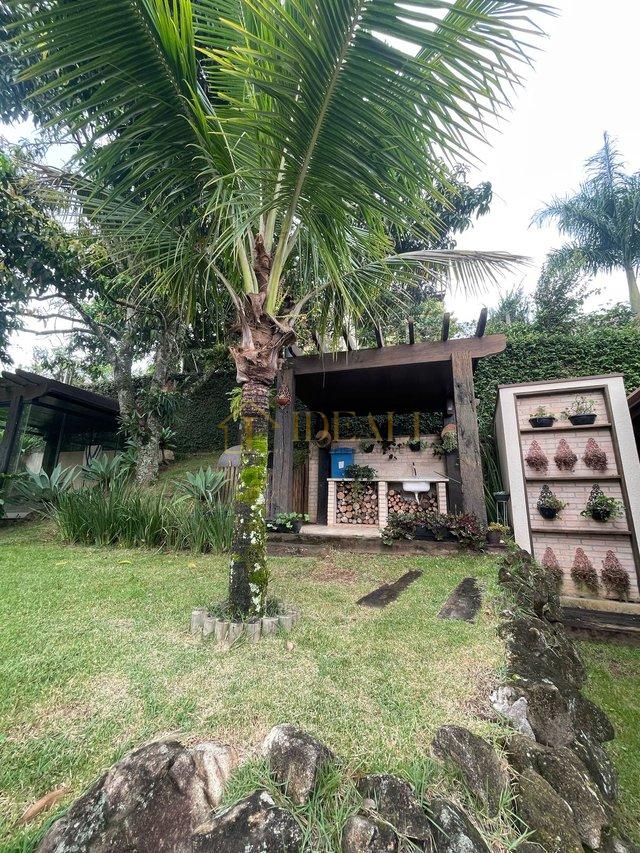 LINDA CASA NO CONDOMÍNIO PARQUE DAS GRAÇAS - Atibaia - 