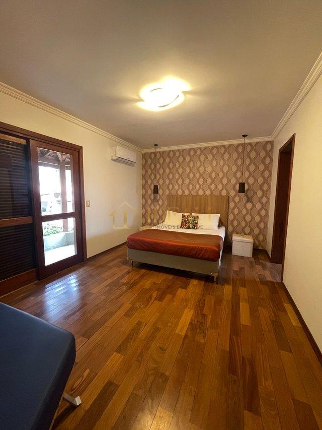LINDA CASA NO CONDOMÍNIO PARQUE DAS GRAÇAS - Atibaia - 