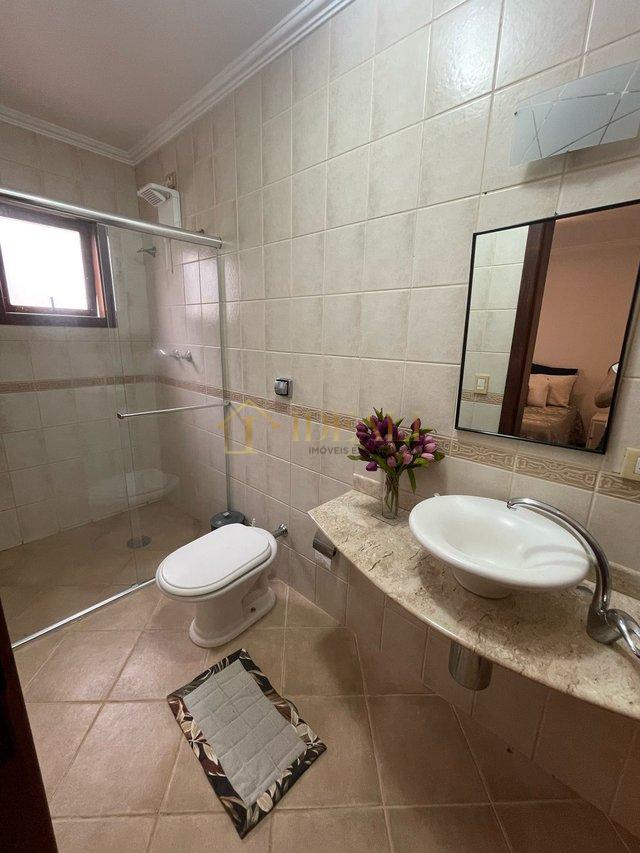 LINDA CASA NO CONDOMÍNIO PARQUE DAS GRAÇAS - Atibaia - 