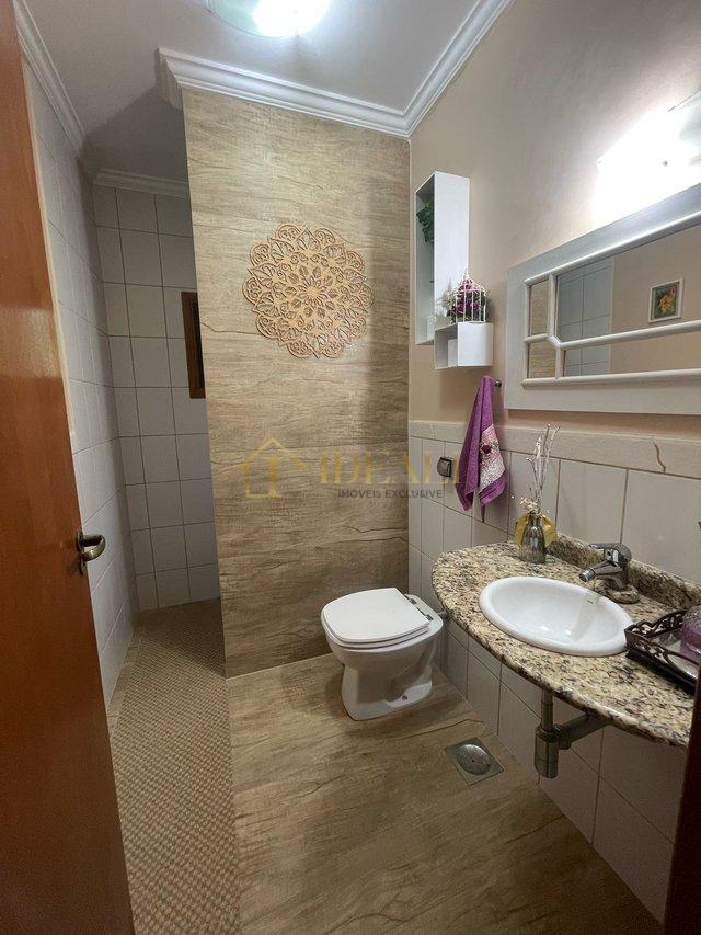 LINDA CASA NO CONDOMÍNIO PARQUE DAS GRAÇAS - Atibaia - 
