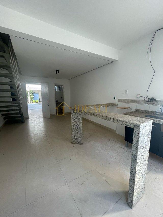 BELA CASA EM CONDOMINIO EM ATIBAIA - Atibaia - 