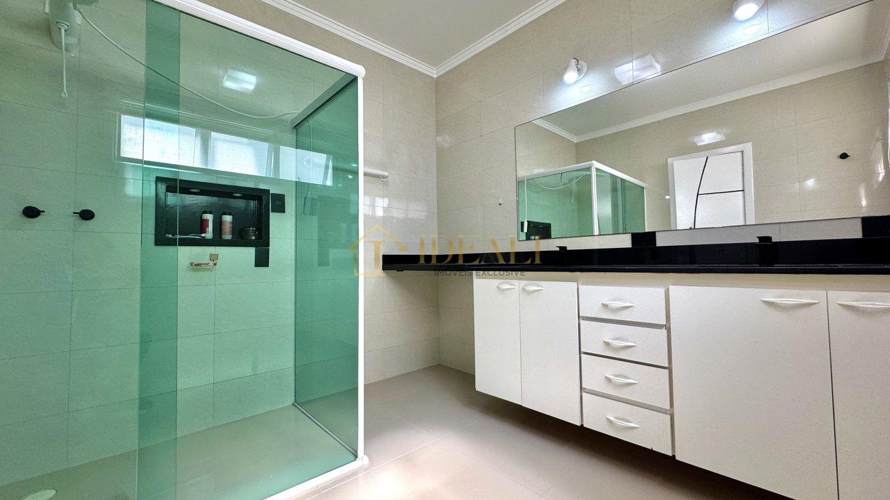 EXECELENTE CASA EM ALPHAVILLE - Santana de Parnaíba - 