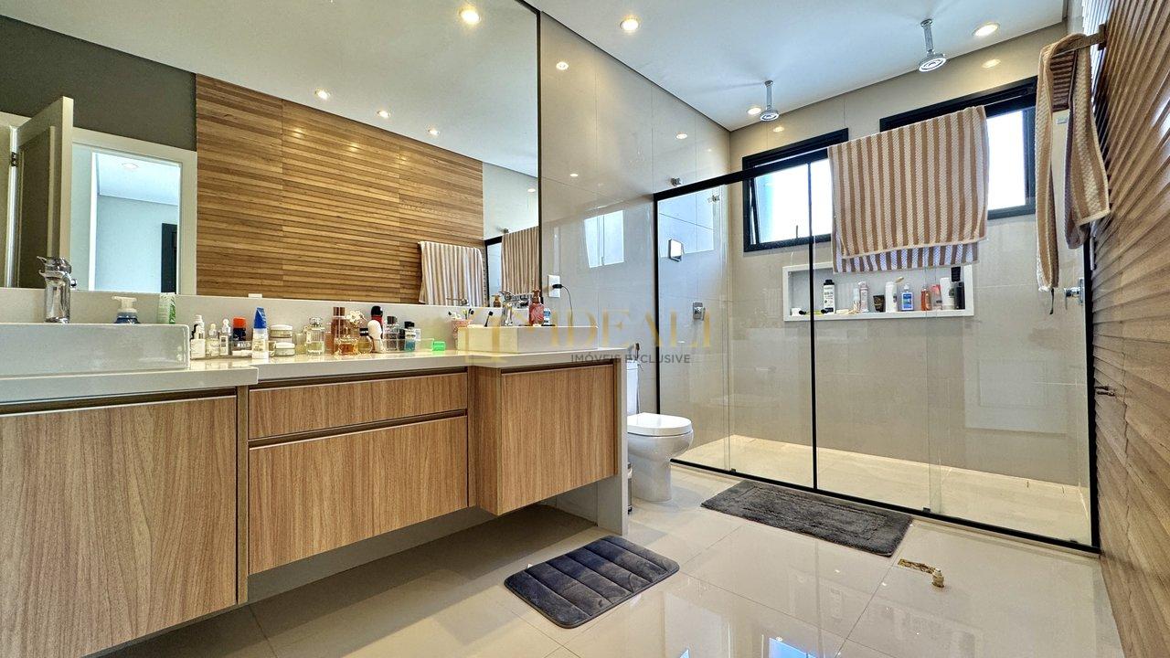 LINDA CASA NO CONDOMINIO GENISIS 2 - Santana de Parnaíba - 