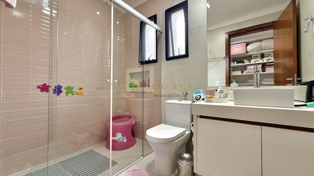 BELA CASA NO CONDOMINIO TAMBORÉ 10 - Santana de Parnaíba - 