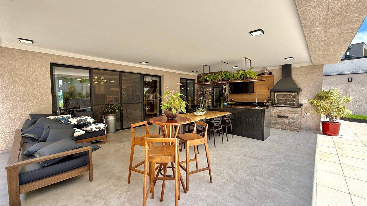 BELA CASA NO CONDOMINIO TAMBORÉ 10 - Santana de Parnaíba - 