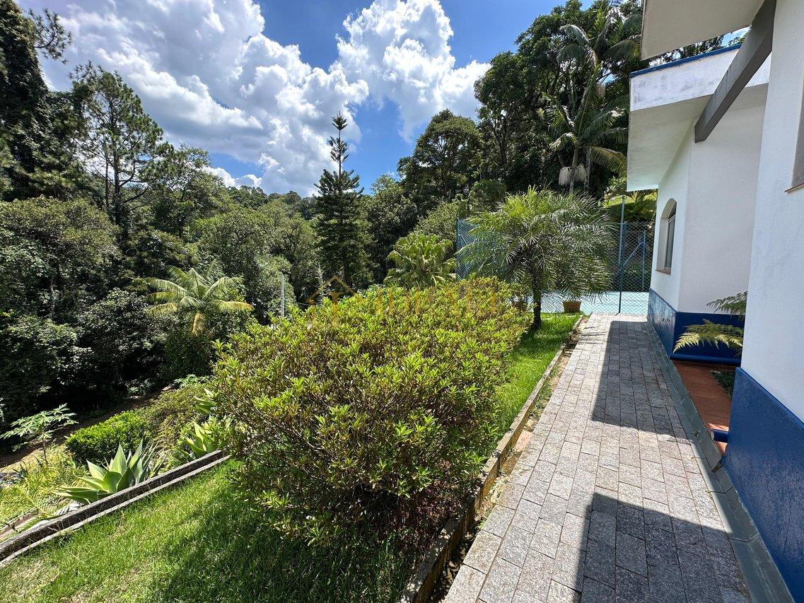 Chácara em Atibaia 7400mil m² estilo colonial em loteamento, 10 minutos da Fernão dias - Atibaia - 