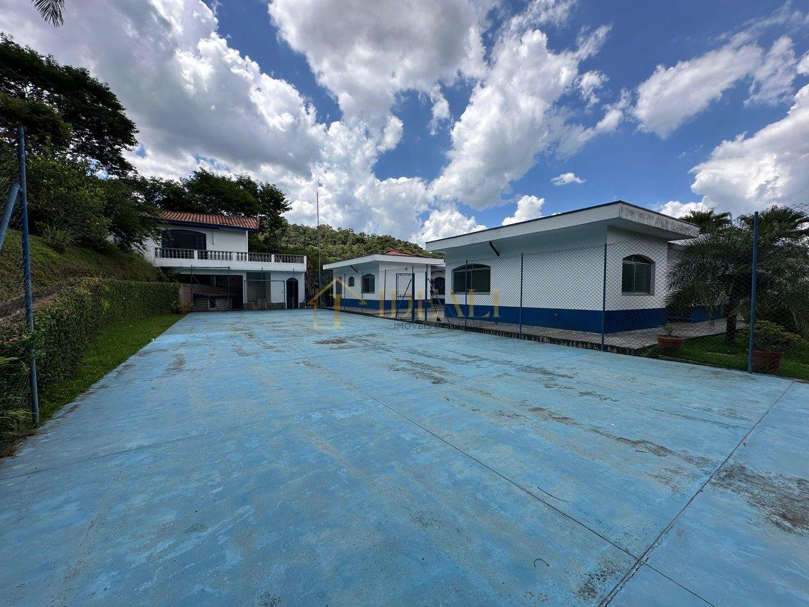 Chácara em Atibaia 7400mil m² estilo colonial em loteamento, 10 minutos da Fernão dias - Atibaia - 