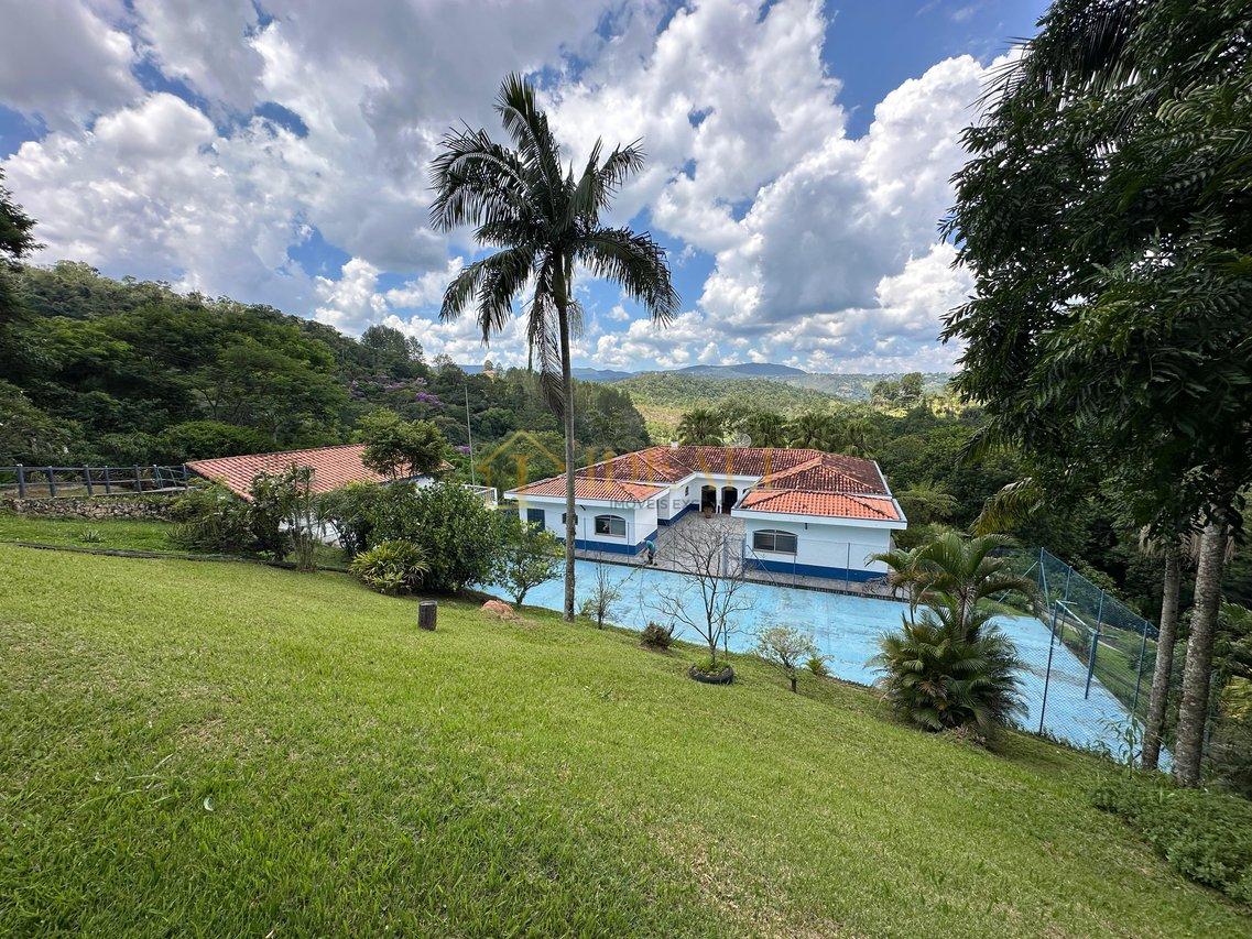 Chácara em Atibaia 7400mil m² estilo colonial em loteamento, 10 minutos da Fernão dias - Atibaia - 