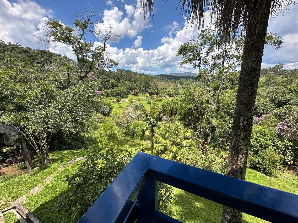 Chácara em Atibaia 7400mil m² estilo colonial em loteamento, 10 minutos da Fernão dias - Atibaia - 