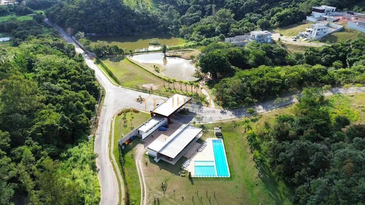 TERRENO A VENDA COM 700 METROS QUADRADOS ( CONDOMINIO ITAPORÃ ) 5 MINUTOS DA AV LUCAS NOG rua artemis Atibaia - 