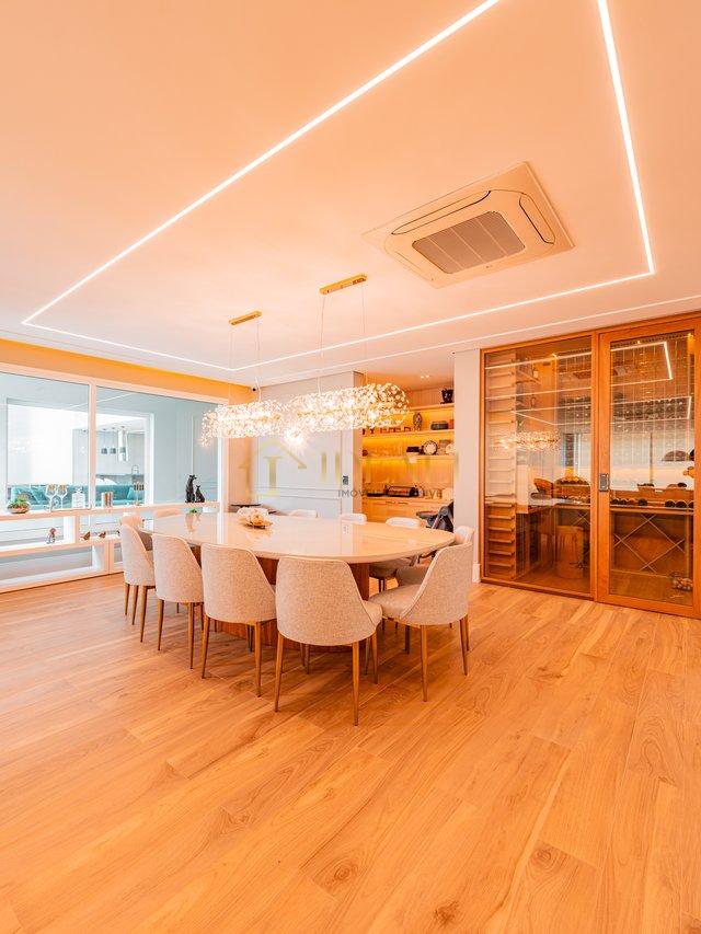 LINDA CASA NO CONDOMINIO GENISIS - Santana de Parnaíba - 