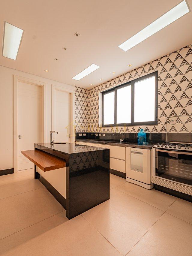 LINDA CASA NO CONDOMINIO GENESIS 2 - Santana de Parnaíba - 