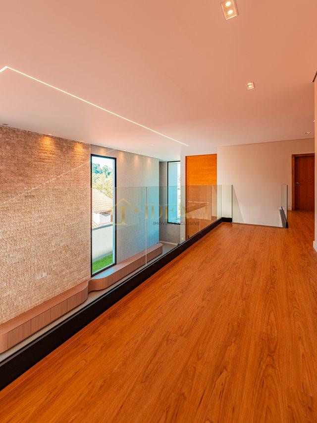 LINDA CASA NO CONDOMINIO RESERVA SANTA MARIA - Jandira - 