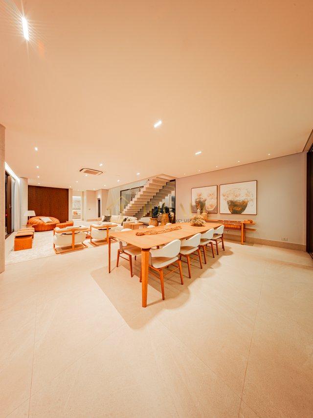 LINDA CASA NO CONDOMINIO VILLA SOLAIA - Barueri - 