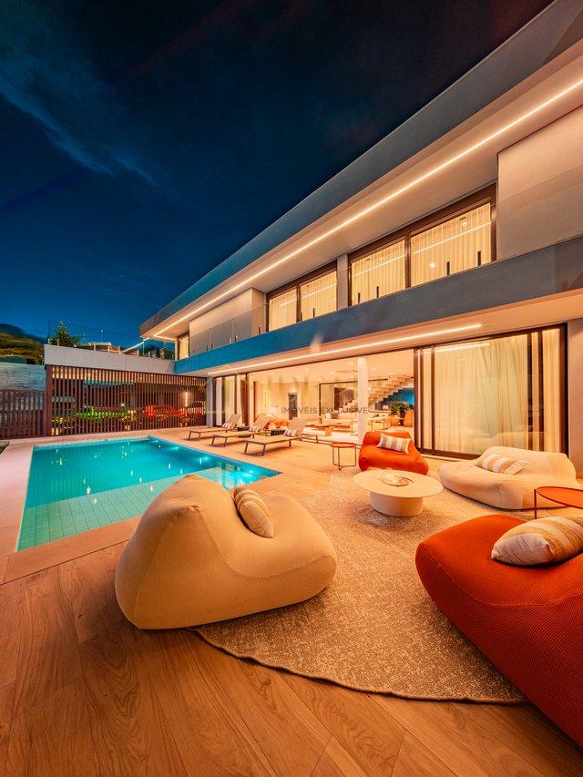 LINDA CASA NO CONDOMINIO VILLA SOLAIA - Barueri - 