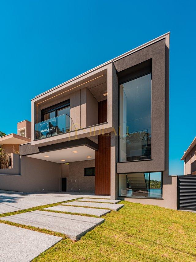 LINDA CASA NO CONDOMINIO VALVILLE - Santana de Parnaíba - 