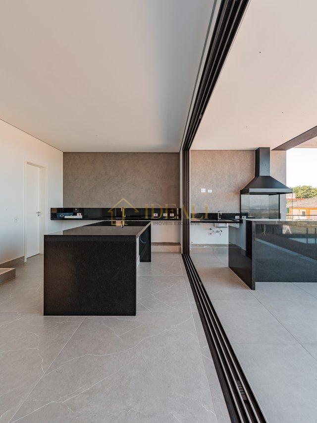 LINDA CASA NO CONDOMINIO VALVILLE - Santana de Parnaíba - 