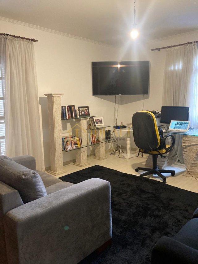 LINDO SOBRADO EM GUARULHOS PROXIMO DO LAGO DOS PATOS - Guarulhos - 