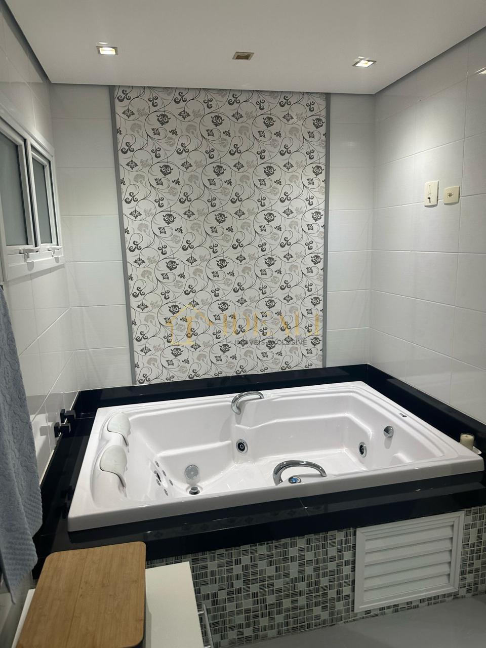 UMA CASA QUE VAI AL&Eacute;M DE MORAR. ( ELA ELEVA SEU ESTILO DE VIDA ) VENDA E LOCA&Ccedil;&Atilde;O  Atibaia - 