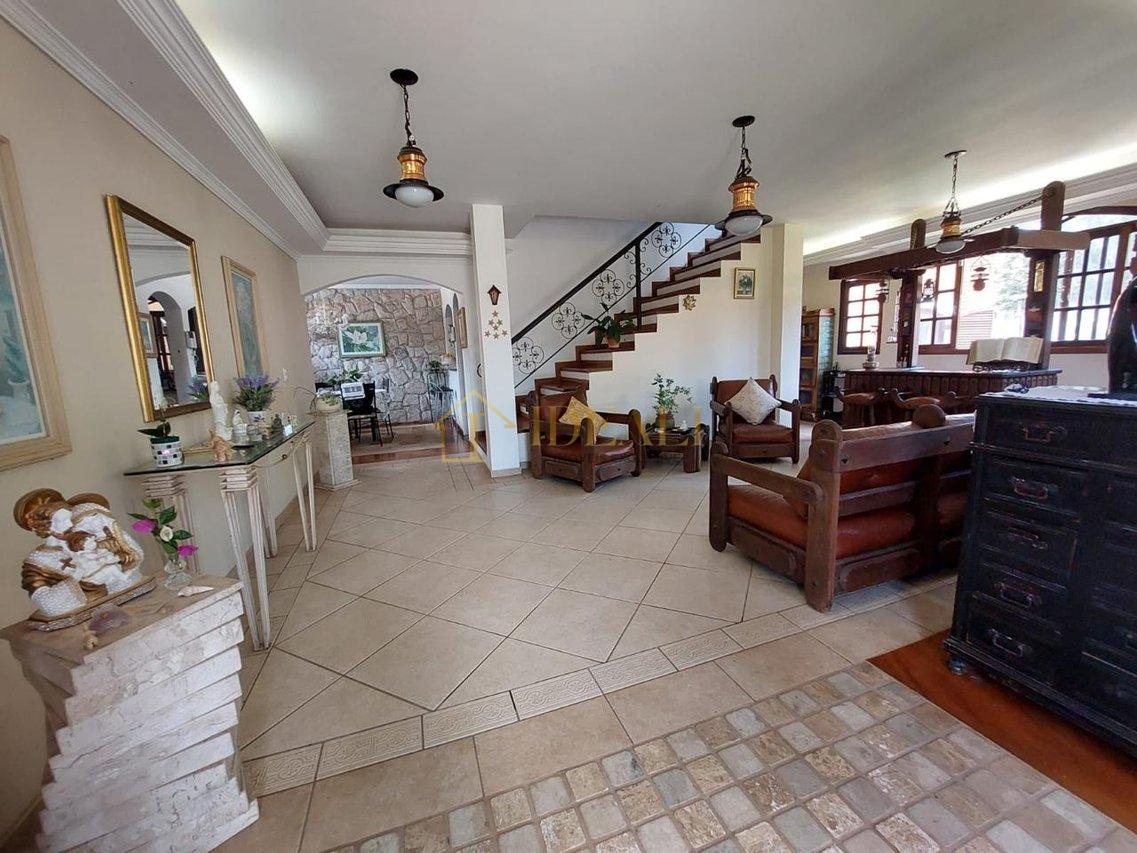Casa Completa à Venda no Reserva das Hortênsias - Sem Taxa de Condomínio - Mairiporã - 
