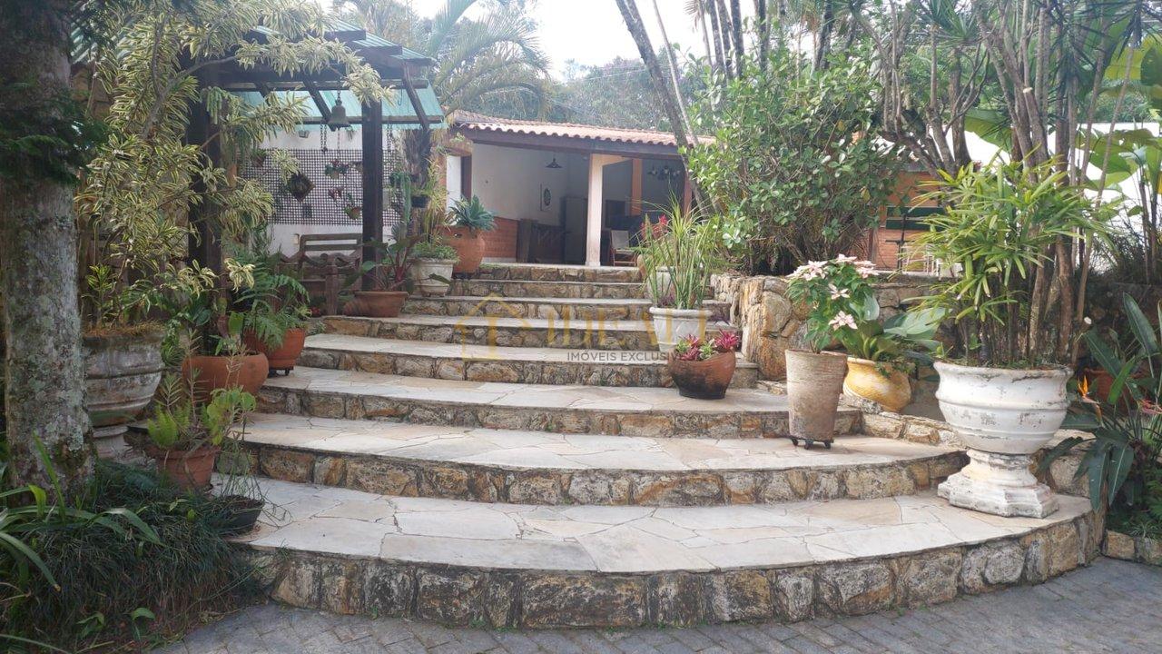 Casa Completa à Venda no Reserva das Hortênsias - Sem Taxa de Condomínio - Mairiporã - 