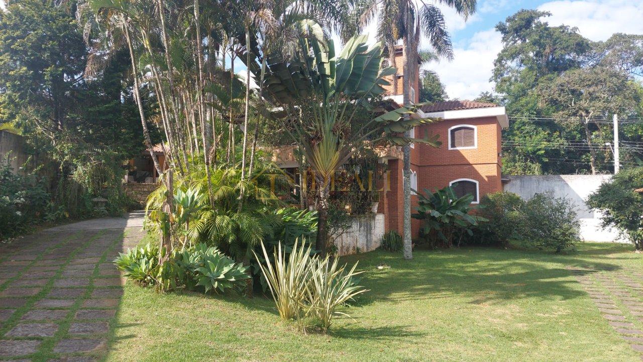 Casa Completa à Venda no Reserva das Hortênsias - Sem Taxa de Condomínio - Mairiporã - 