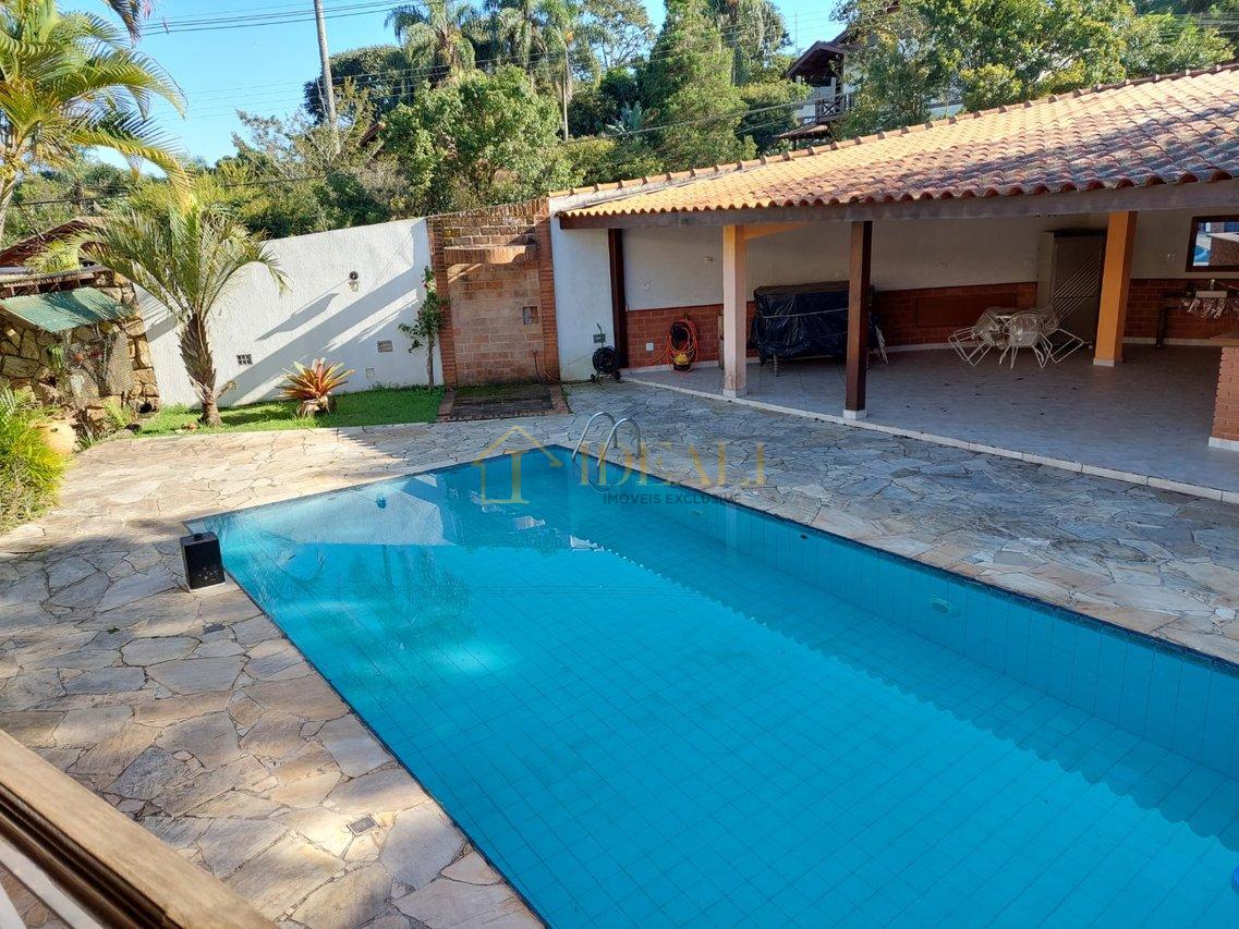 Casa Completa à Venda no Reserva das Hortênsias - Sem Taxa de Condomínio - Mairiporã - 