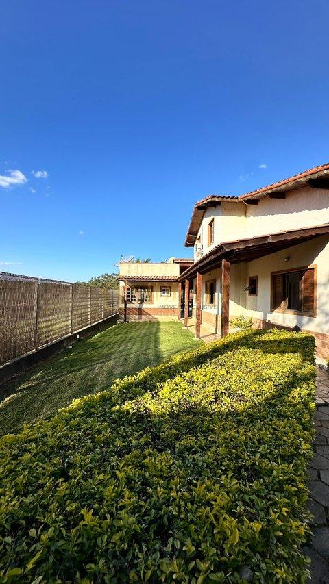 CASA EM CONDOMINIO FECHADO DE MAIRIPORA ACEITA FINANCIAMENTO  ALAMEDA IMPERATRIZ LEOPOLDINA Mairiporã - 